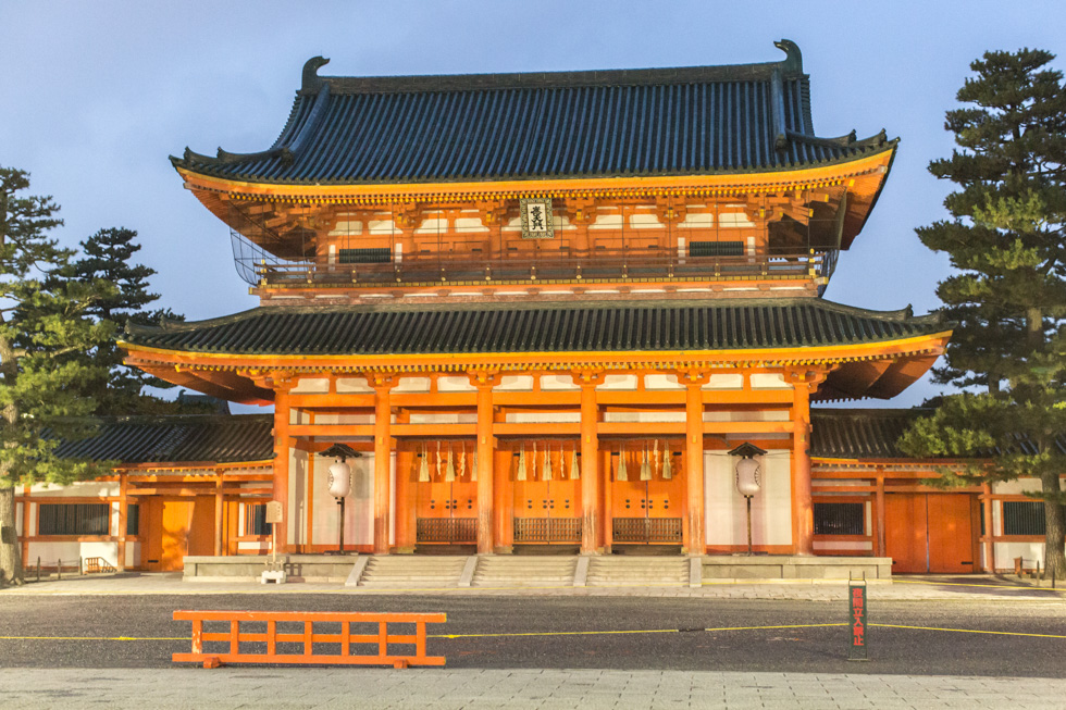 Entrance to the Heian Jingu Shrine, Kyoto, Japan